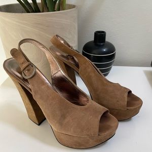 Chinese Laundry genuine sueded leather platform, size 9.5